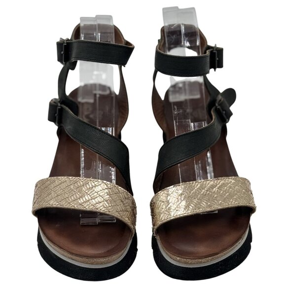Made in Spain Leather Black/Gold Sandals TakeMe Size 41Womens Cushioned Insoles - Picture 1 of 12